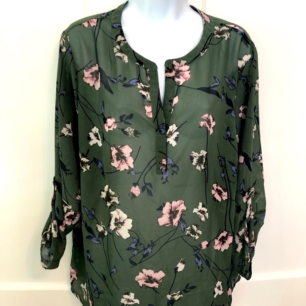Q&A Olive Floral Blouse